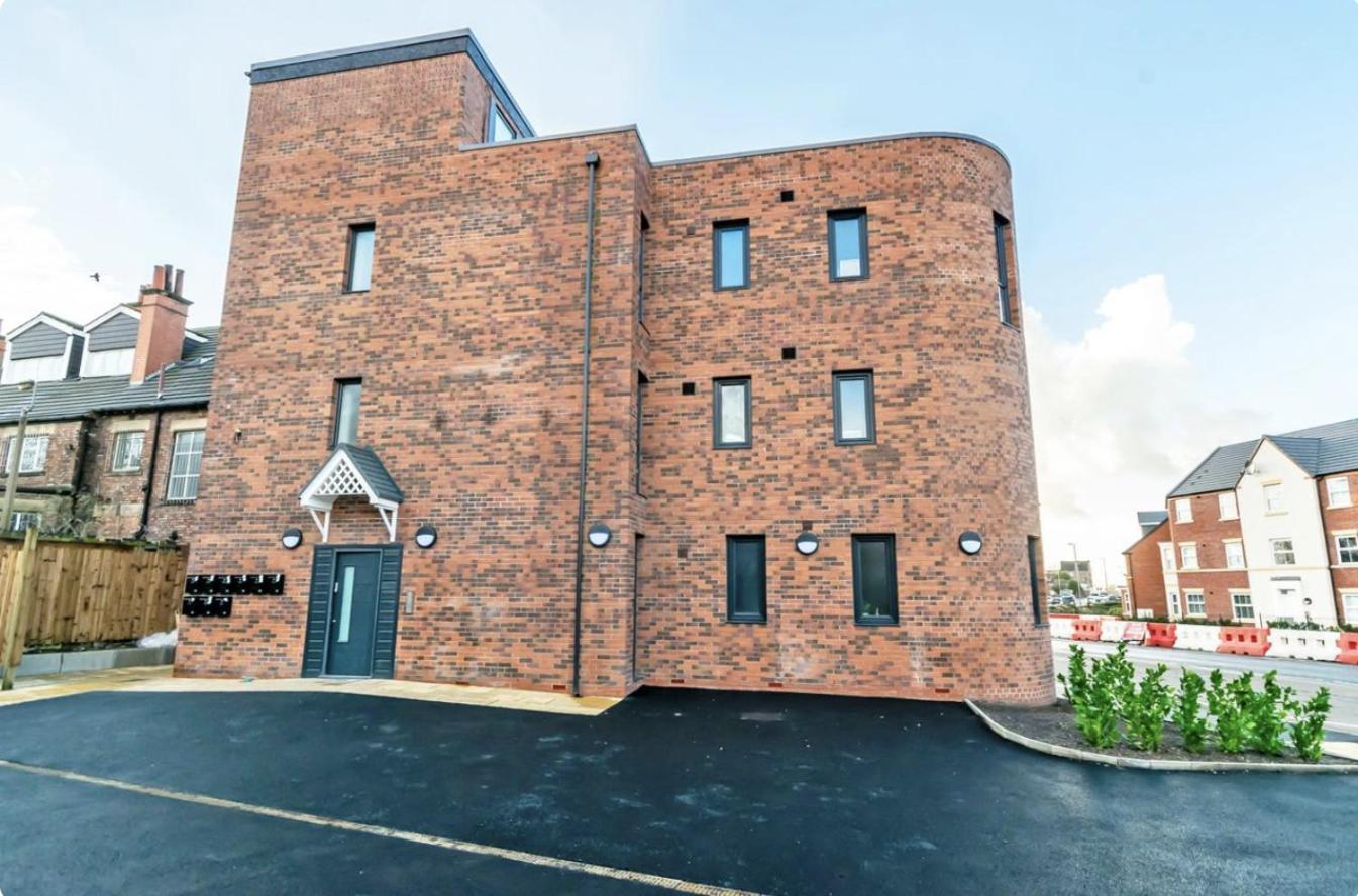 Opp Liverpool - Perfect For Contractors And Travellers, Big Savings Booking 4 Nights Or More! Lejlighed Eksteriør billede