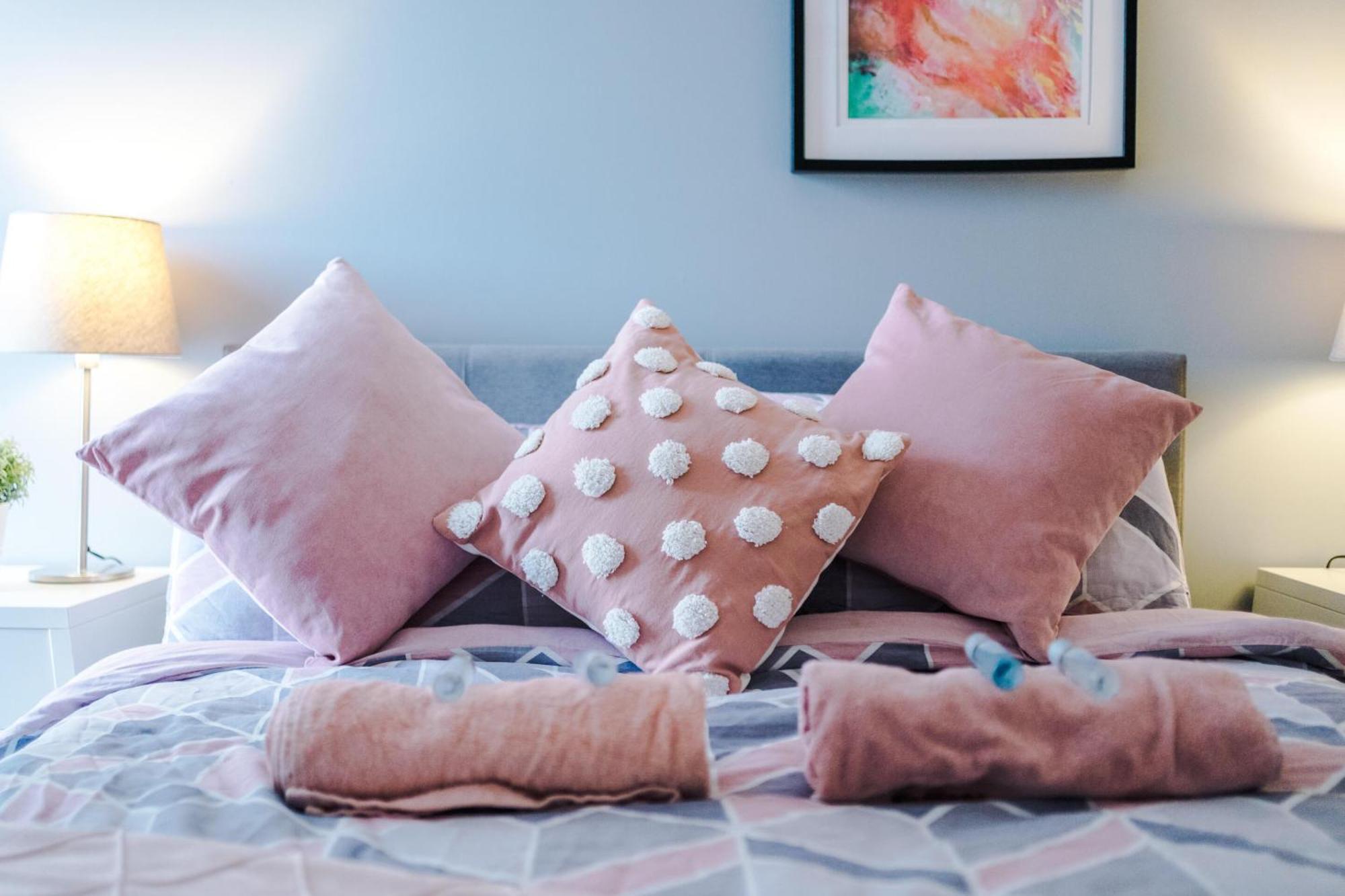 Opp Liverpool - Perfect For Contractors And Travellers, Big Savings Booking 4 Nights Or More! Lejlighed Eksteriør billede