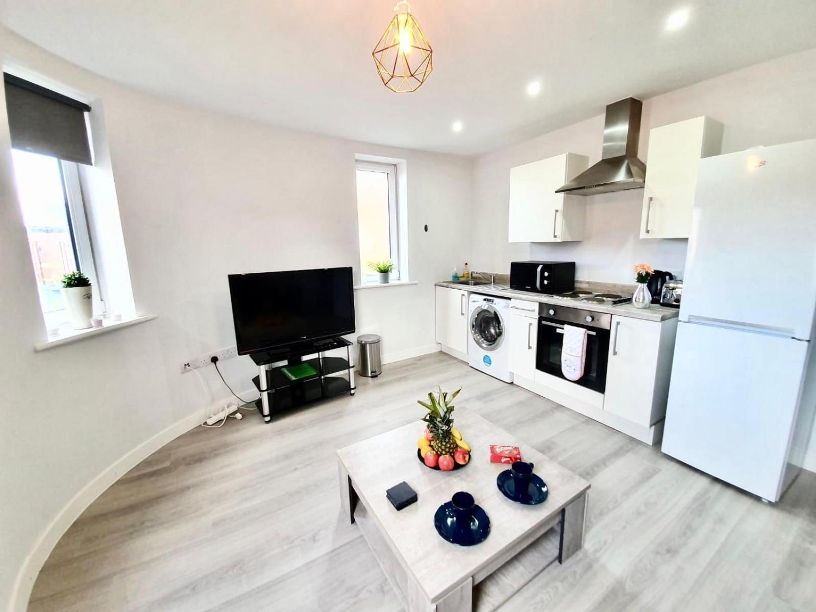 Opp Liverpool - Perfect For Contractors And Travellers, Big Savings Booking 4 Nights Or More! Lejlighed Værelse billede