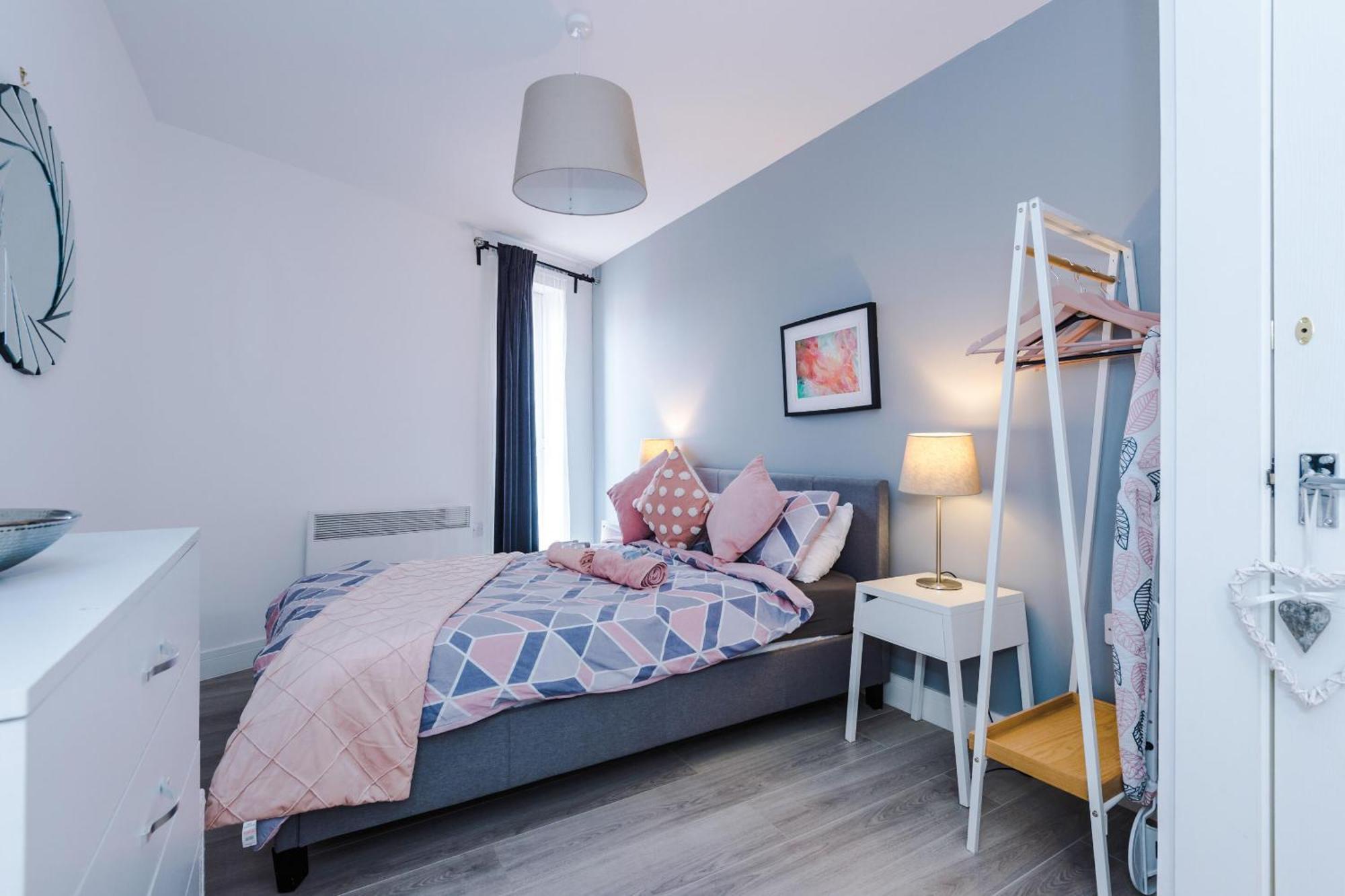 Opp Liverpool - Perfect For Contractors And Travellers, Big Savings Booking 4 Nights Or More! Lejlighed Værelse billede